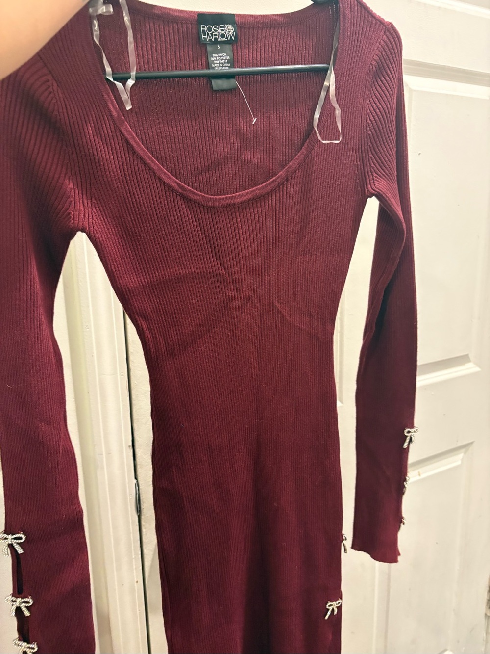 Dorsey & Harlow Women's Long Sleeve Ribbed Dress in Wine